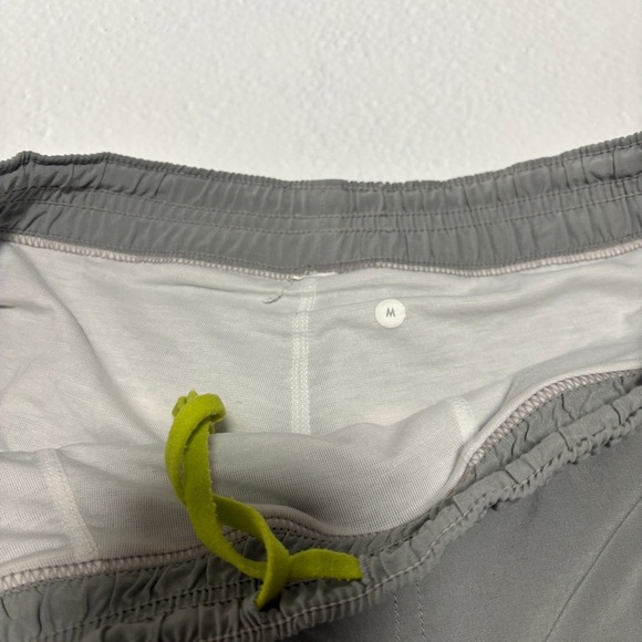 Lululemon Men's Compression Lined Athletic Gym Shorts Grey Performance - Picture 6 of 10